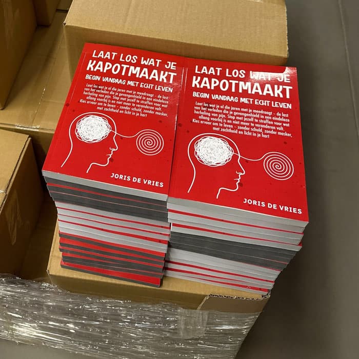 Laat Los Wat Je Kapotmaakt — fyzická kniha připravená k odeslání